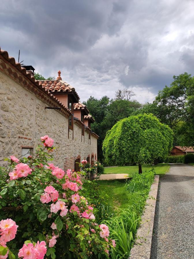 Le Domaine De Dolly Hotel Villeneuve-sur-Lot Bagian luar foto